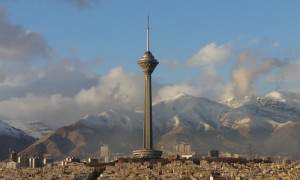 Ecoles fermes et tltravail en Iran  cause de la pollution atmosphrique