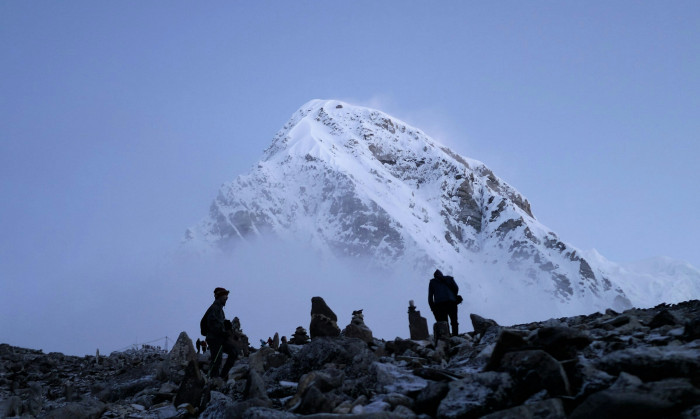 Avec la fonte des glaces, l'Everest rvle ses fantmes