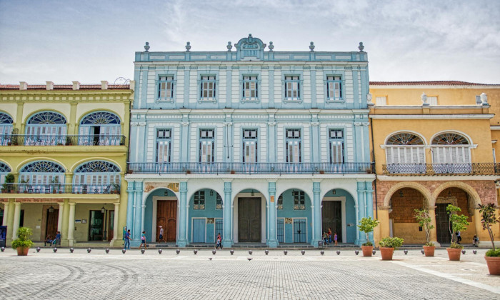 Cuba plonge dans le noir : la panne de sa principale centrale thermique paralyse l'le